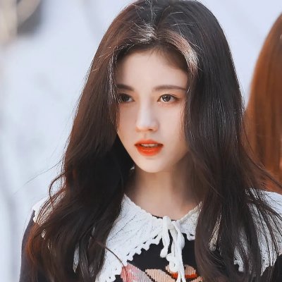 湖畔的女人们